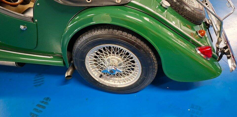 Bild 25/50 von Morgan 4&#x2F;4 Series V (1964)