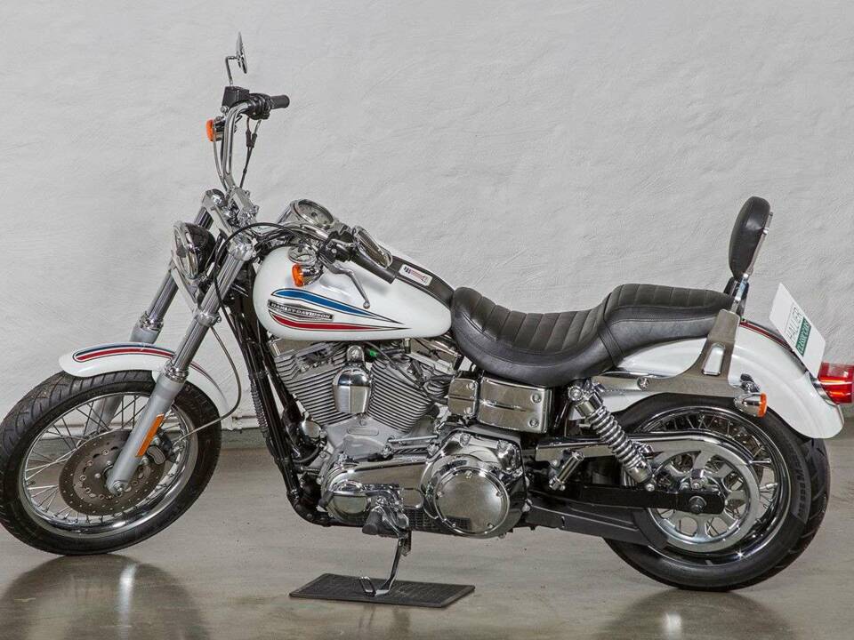 Image 9/31 of Harley-Davidson DUMMY (2005)