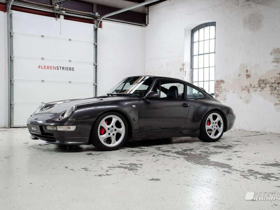 Image 4/11 of Porsche 911 Carrera (1995)