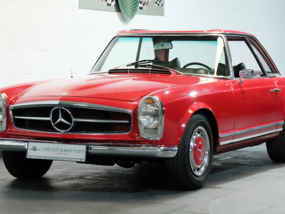 Image 13/28 of Mercedes-Benz 230 SL (1964)