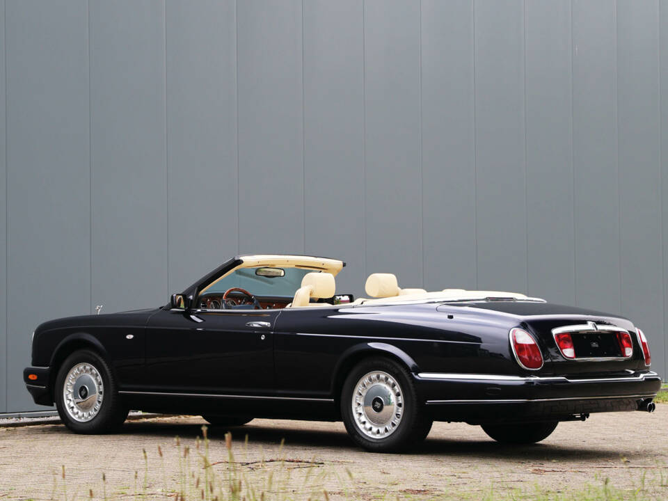 Image 19/52 of Rolls-Royce Corniche V (2000)