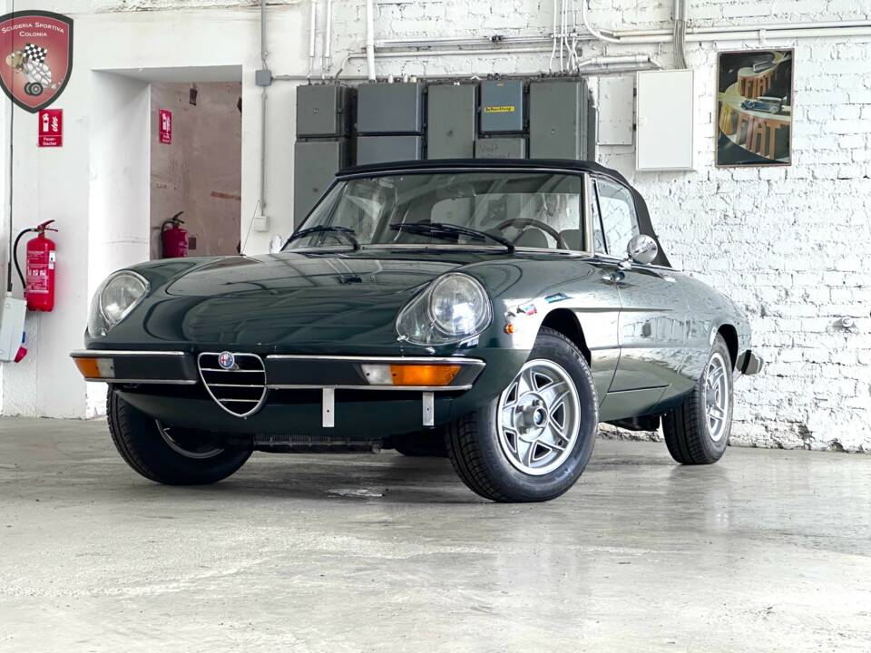 Immagine 4/68 di Alfa Romeo Spider Veloce 2000 (1977)