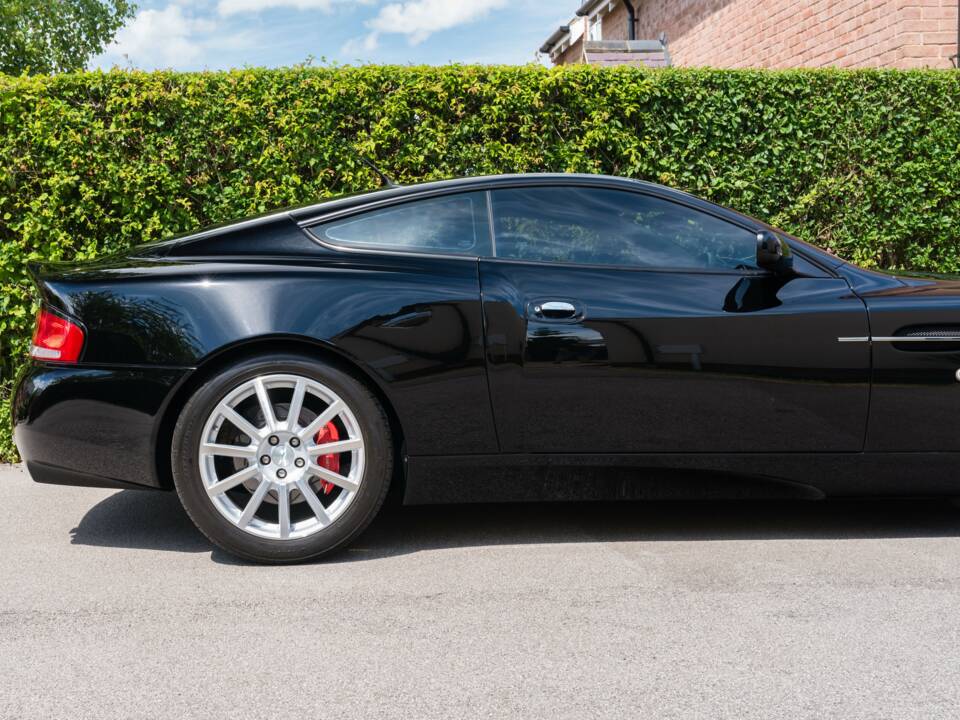 Bild 9/42 von Aston Martin V12 Vanquish S Ultimate Edition (2007)