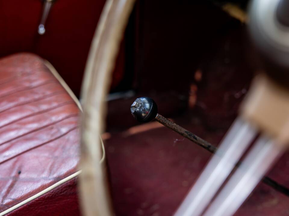Image 29/36 of Morris Minor 1000 (1956)