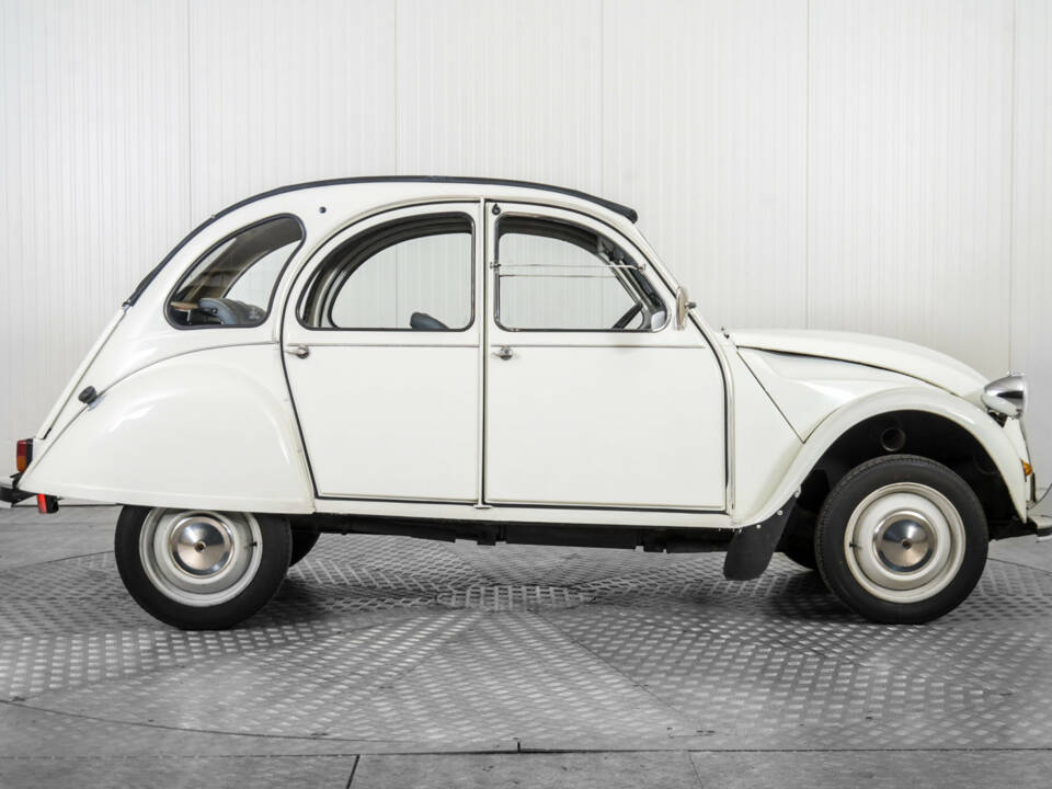 Image 10/50 de Citroën 2 CV 6 (1988)