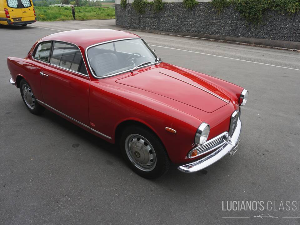 Imagen 12/68 de Alfa Romeo Giulietta Sprint 1300 (1965)