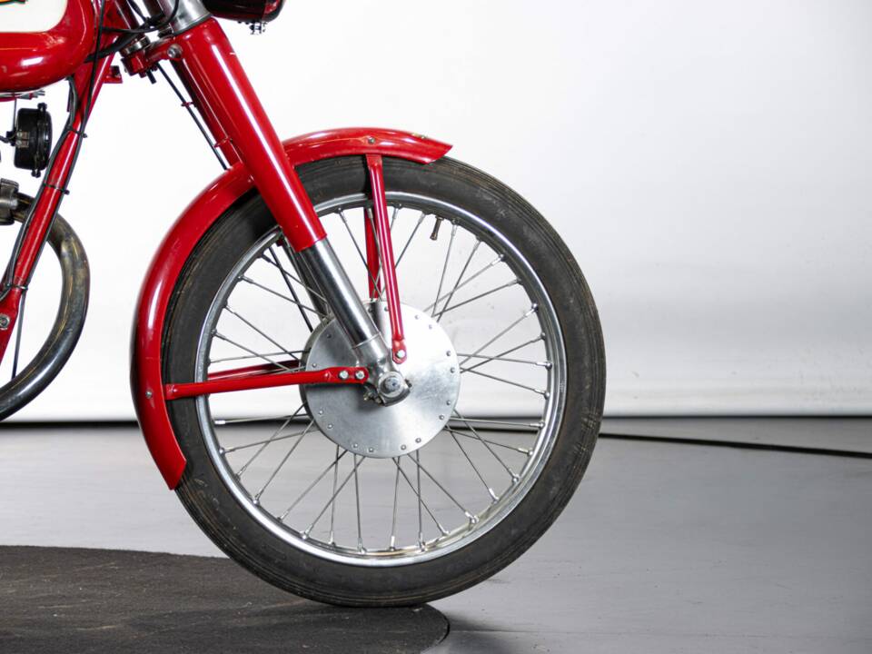 Immagine 28/50 di Mondial DUMMY (1956)