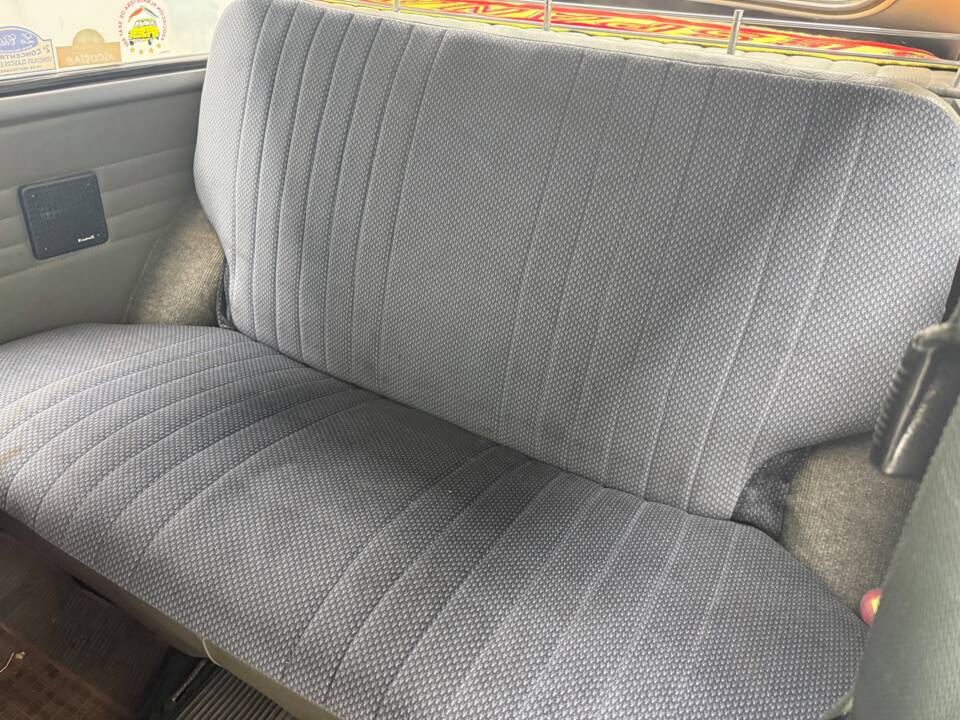Immagine 11/20 di SEAT 600 L (1972)