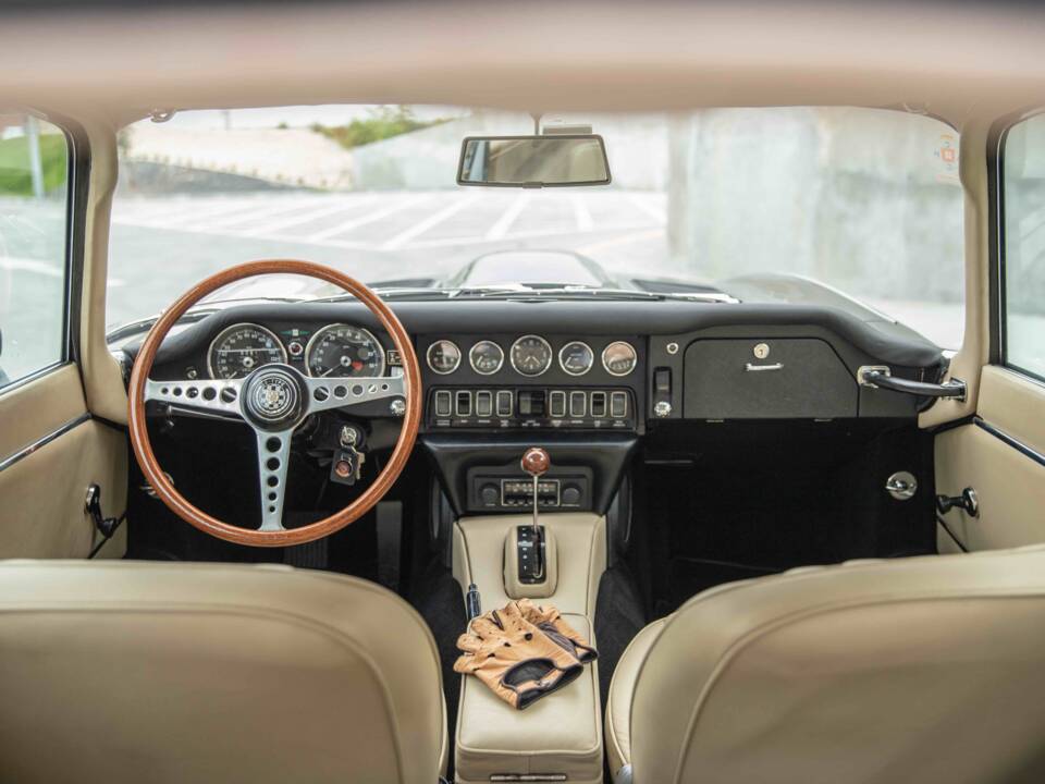 Immagine 53/88 di Jaguar E-Type (2+2) (1968)