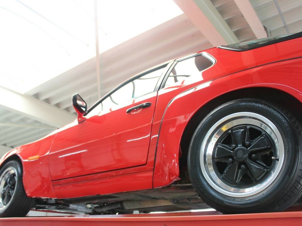 Image 13/50 de Porsche 924 S (1981)