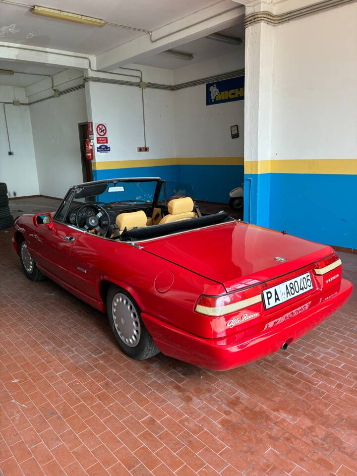 Image 6/23 of Alfa Romeo 1.6 Spider (1991)
