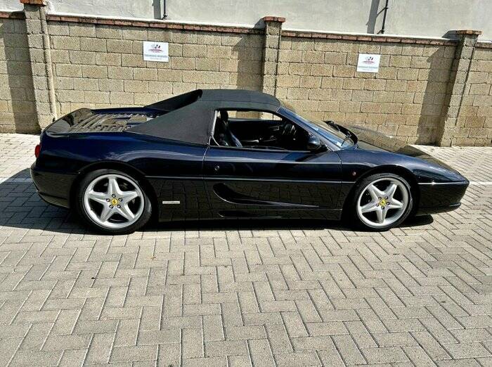 Image 5/7 de Ferrari F 355 Spider (1999)