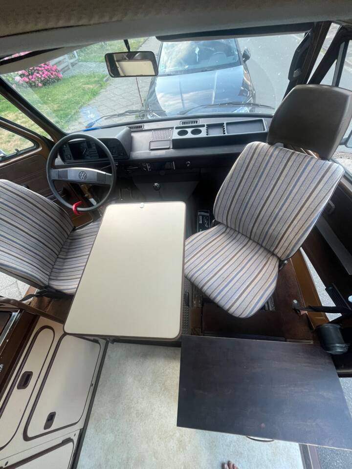 Bild 32/50 von Volkswagen T3 Westfalia Joker 1.6 TD (1982)