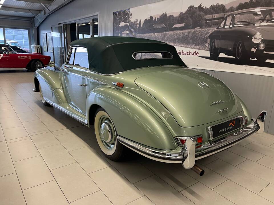 Image 13/20 of Mercedes-Benz 300 S Roadster (1955)