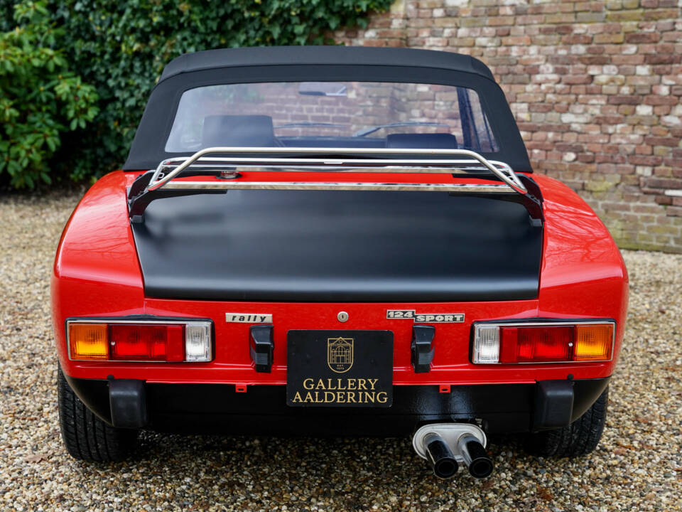 Imagen 37/50 de FIAT 124 Sport Spider (1973)