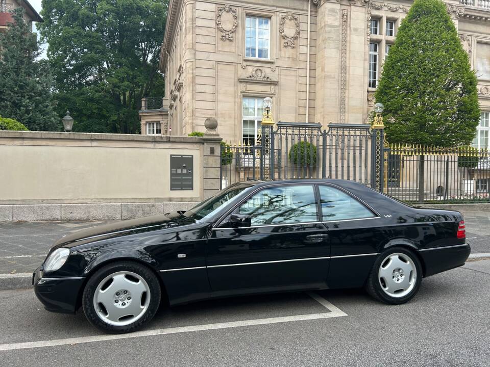 Image 1/27 of Mercedes-Benz CL 600 (1998)