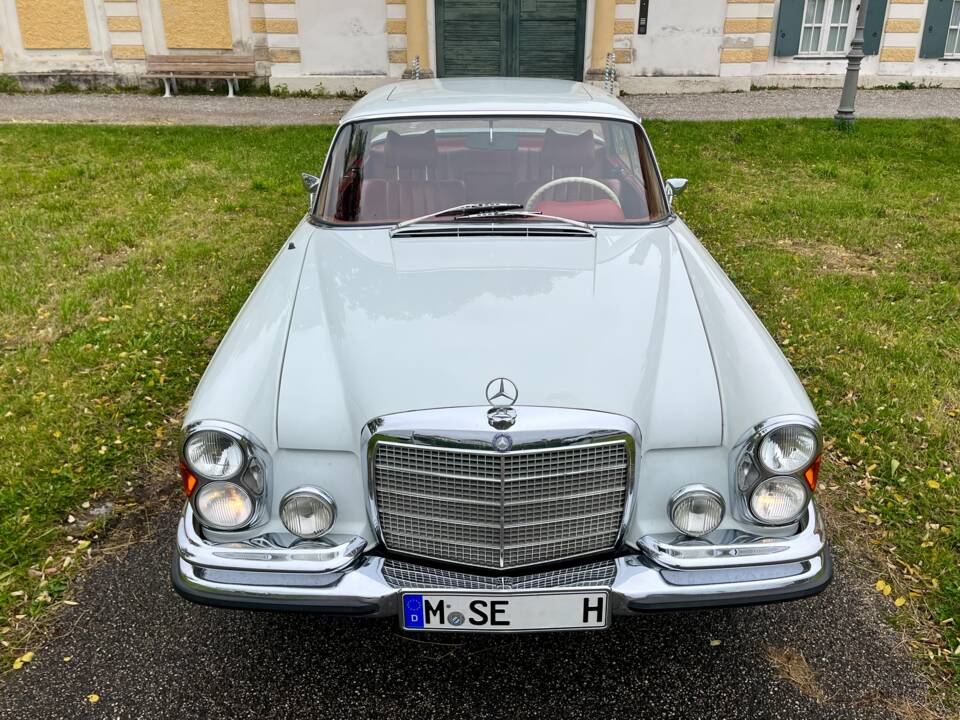 Bild 2/75 von Mercedes-Benz 280 SE 3,5 (1971)