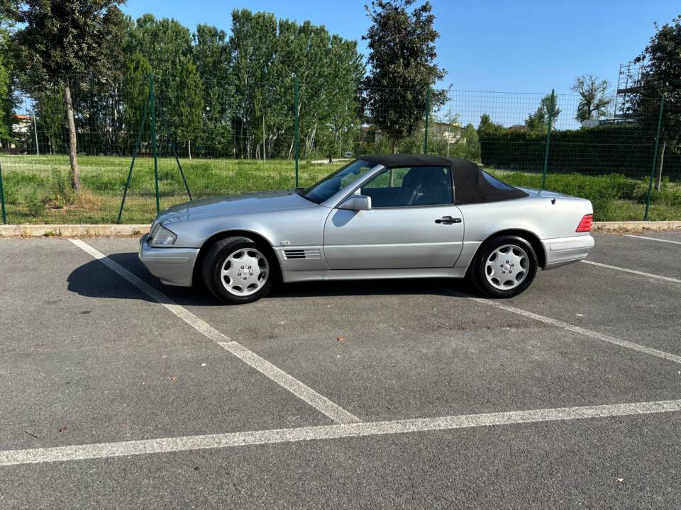 Image 2/5 of Mercedes-Benz SL 500 (1994)
