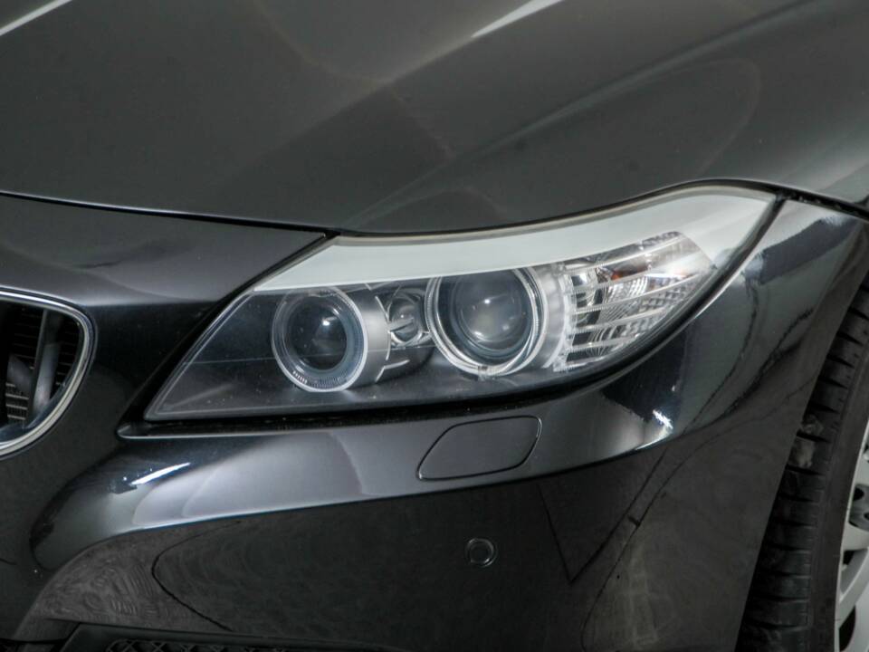 Image 22/50 of BMW Z4 sDrive23i (2011)