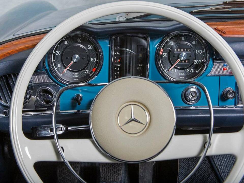 Imagen 34/44 de Mercedes-Benz 230 SL (1965)