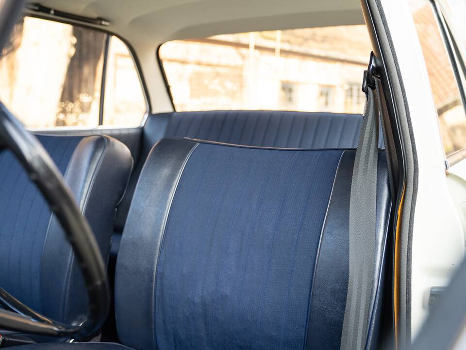 Bild 33/67 von BMW 1800 (1970)