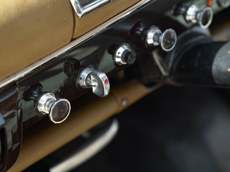 Image 32/50 of Mercedes-Benz 190 SL (1955)
