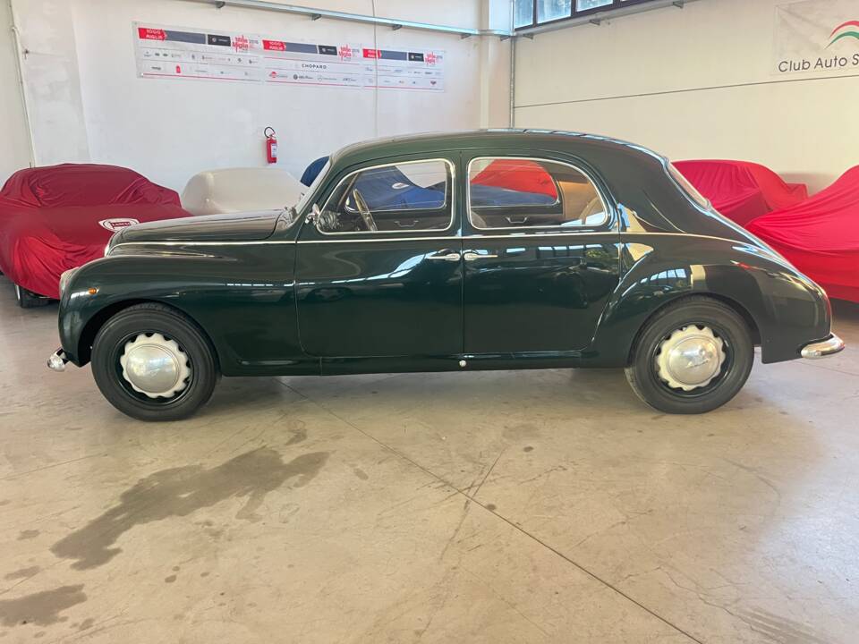 Immagine 1/17 di Lancia Aurelia B22 (1952)