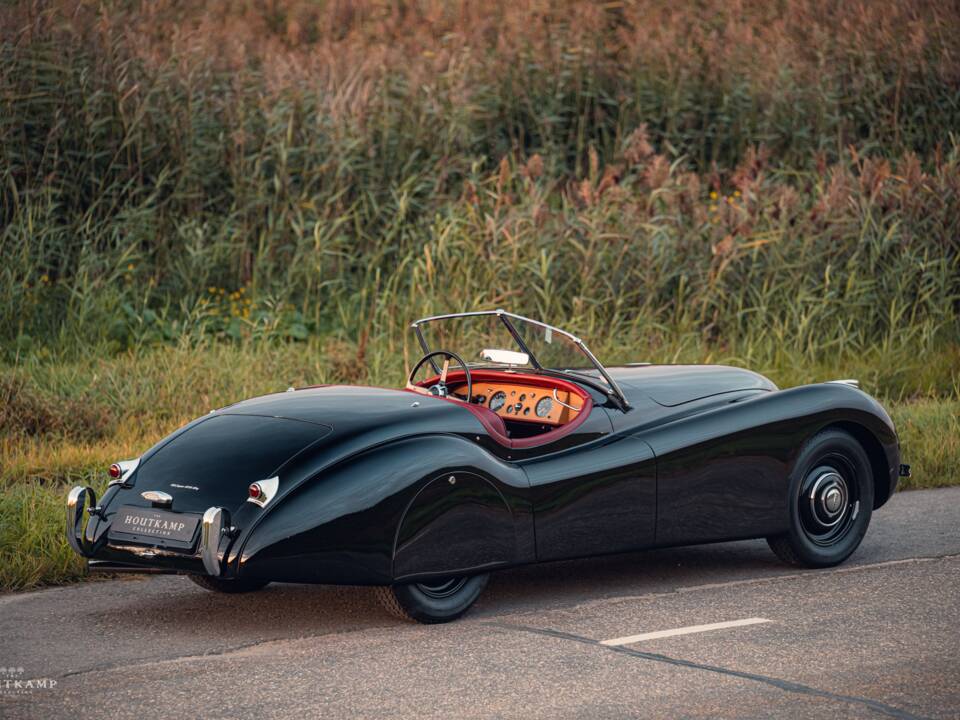 Image 7/20 of Jaguar XK 120 OTS (1950)