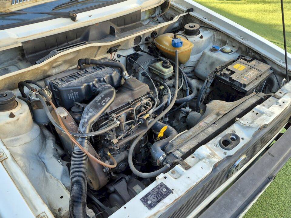 Image 40/43 of Volkswagen Caddy I 1.6 D (1990)