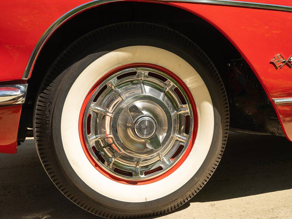 Image 16/51 of Chevrolet Corvette (1960)