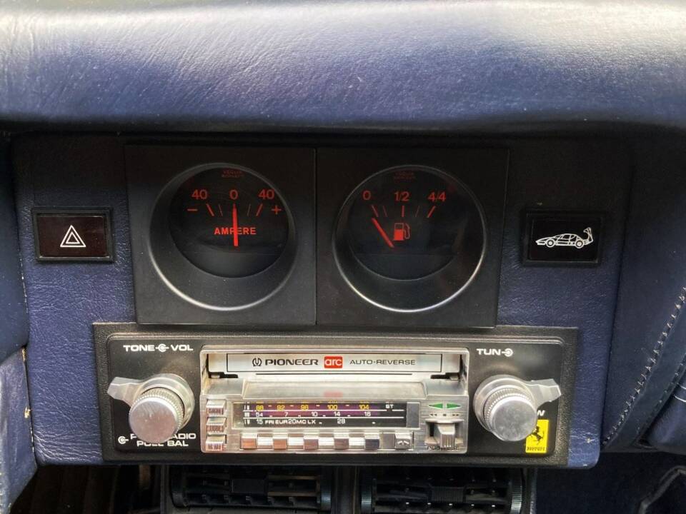 Image 28/43 of Ferrari 512 BBi (1982)