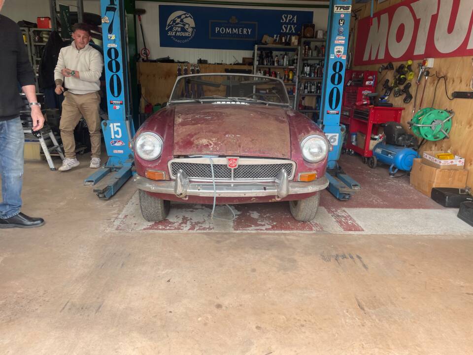 Image 41/56 of MG MGB (1972)