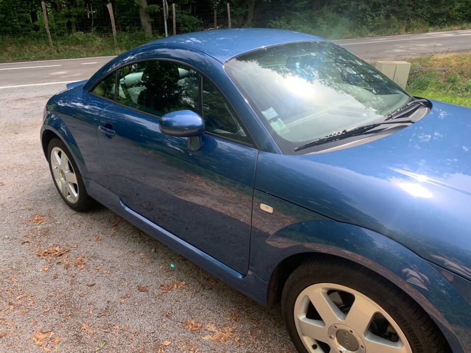 Image 2/72 of Audi TT 1.8 T (2000)