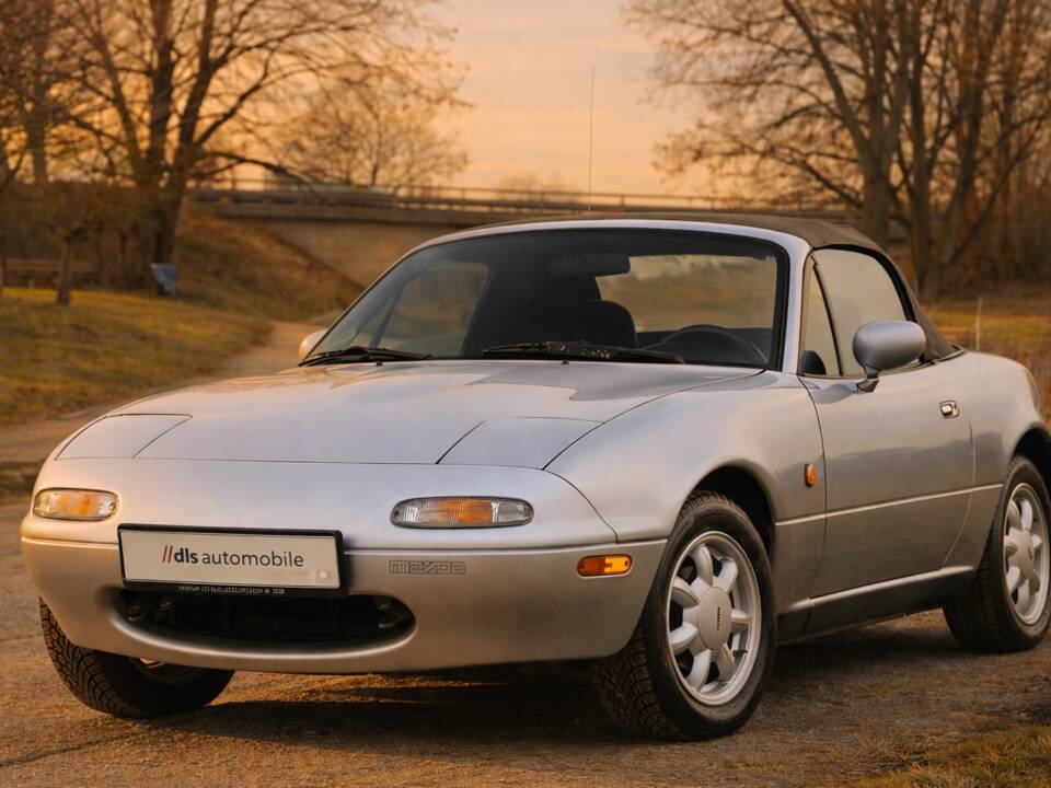 Image 15/48 de Mazda MX-5 1.6 (1900)