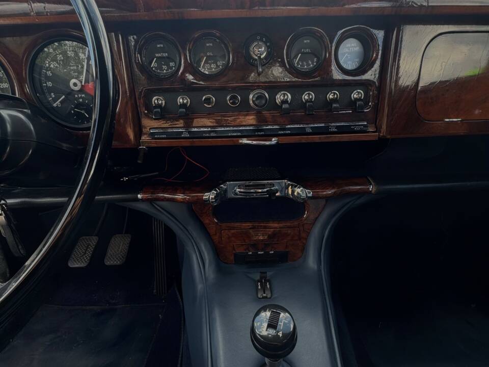 Bild 22/32 von Jaguar S-Type 3.4 (1964)