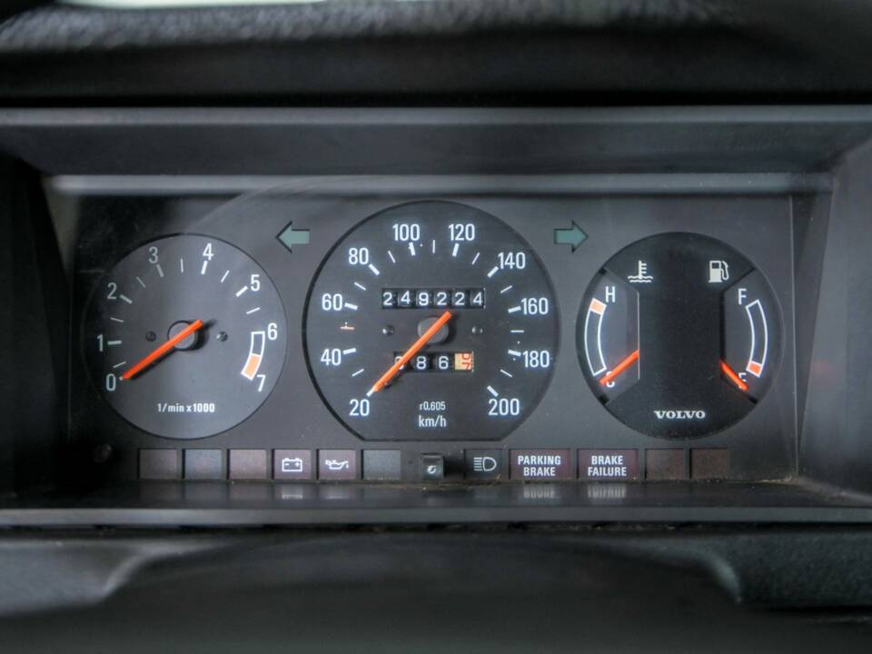 Imagen 19/50 de Volvo 244 GL D (1984)