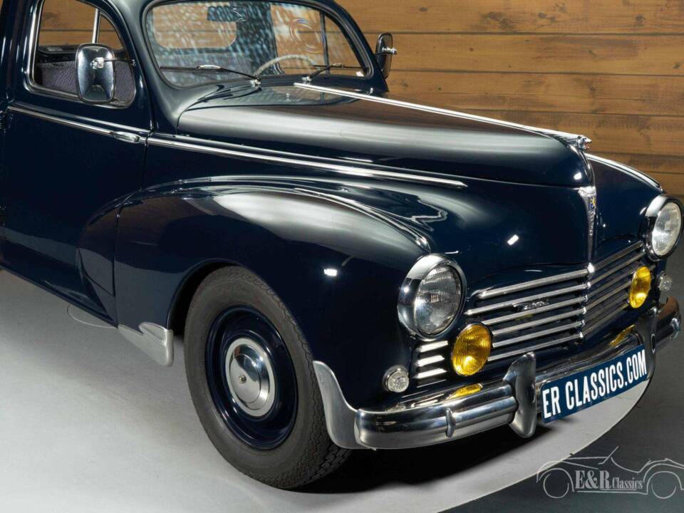Imagen 18/19 de Peugeot 203 (1954)