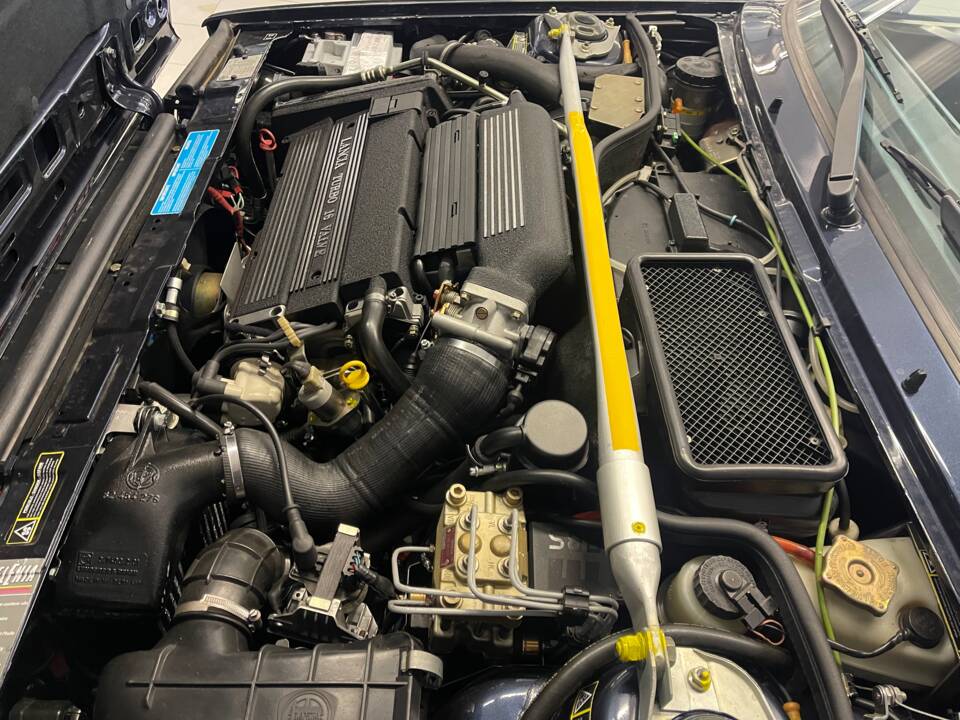 Bild 22/22 von Lancia Delta HF Integrale 16V (1991)