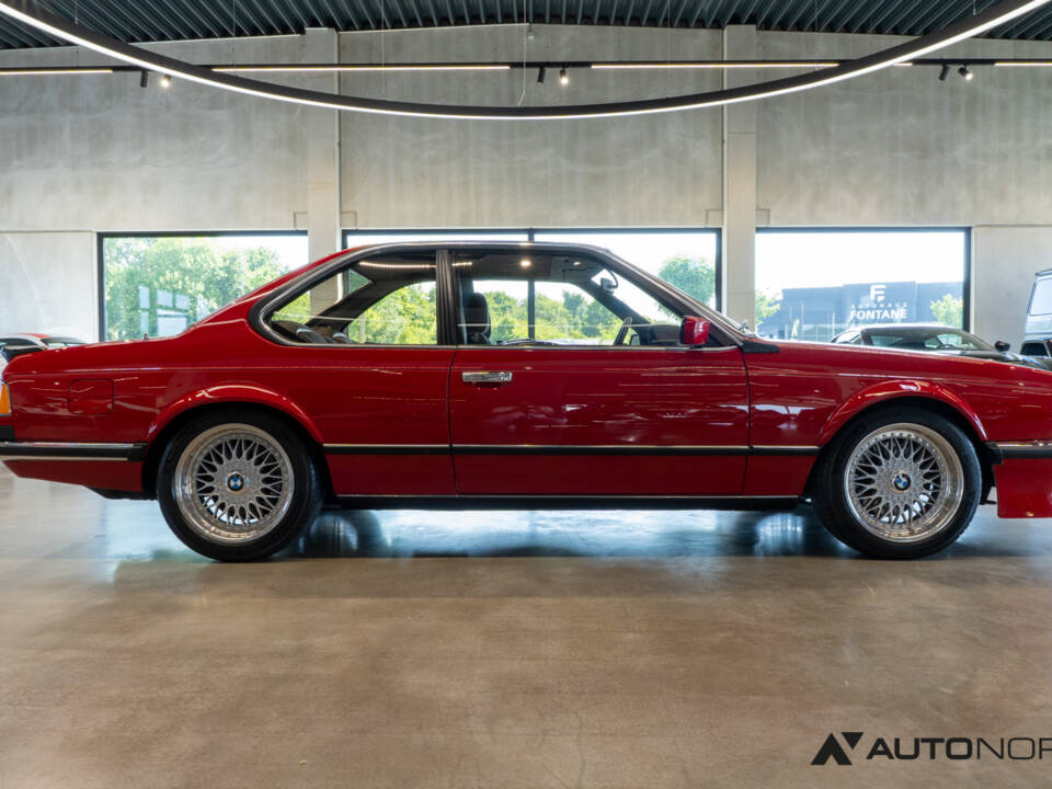 Image 18/51 of BMW M 635 CSi (1985)