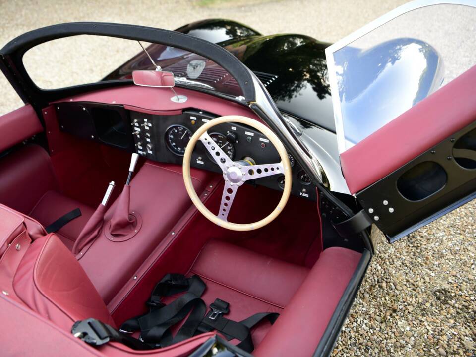 Afbeelding 32/50 van Jaguar XK-SS (1967)