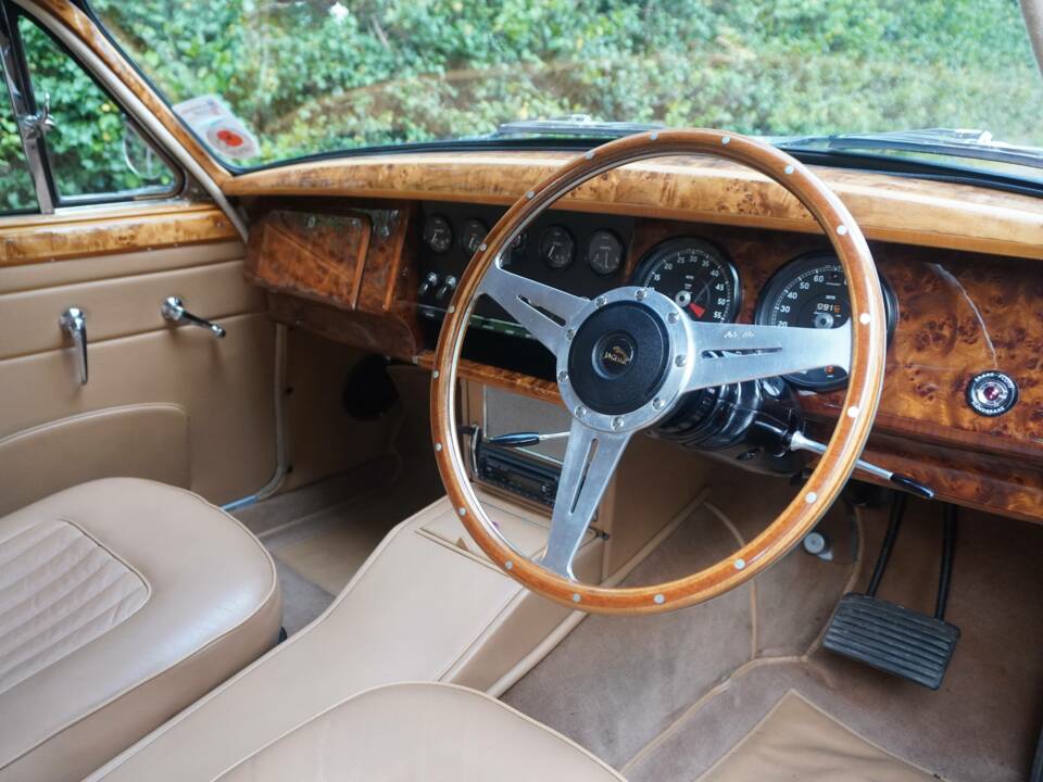 Afbeelding 8/19 van Jaguar Mk II 3.8 (1959)