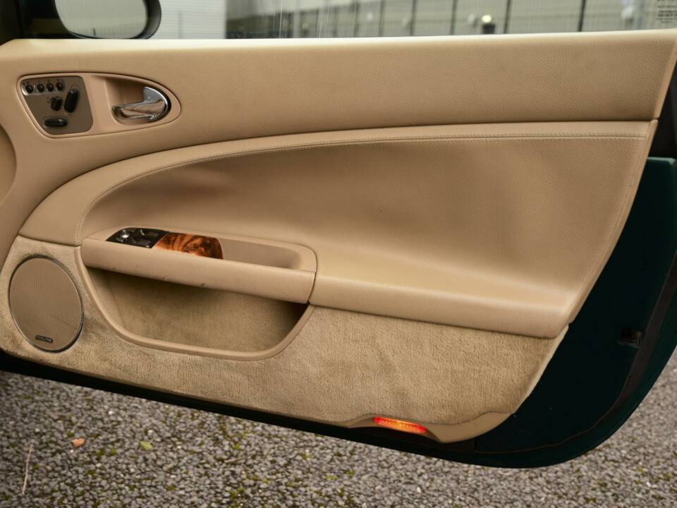 Afbeelding 22/50 van Jaguar XK 4.2 (2008)