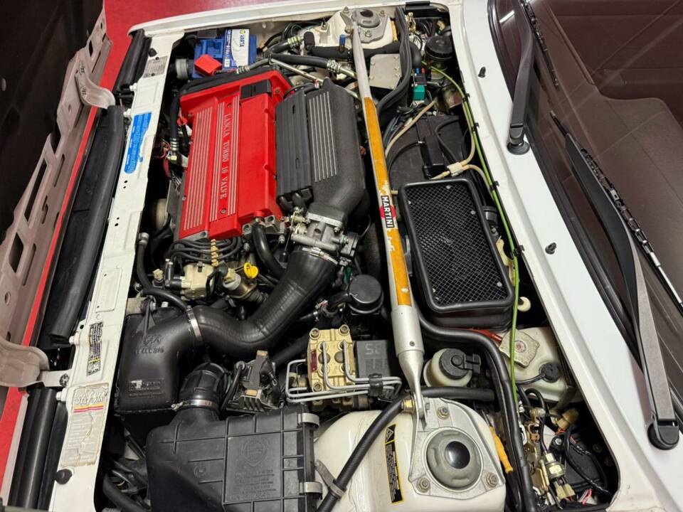 Bild 14/43 von Lancia Delta HF Integrale Evoluzione I "Martini 5" (1992)