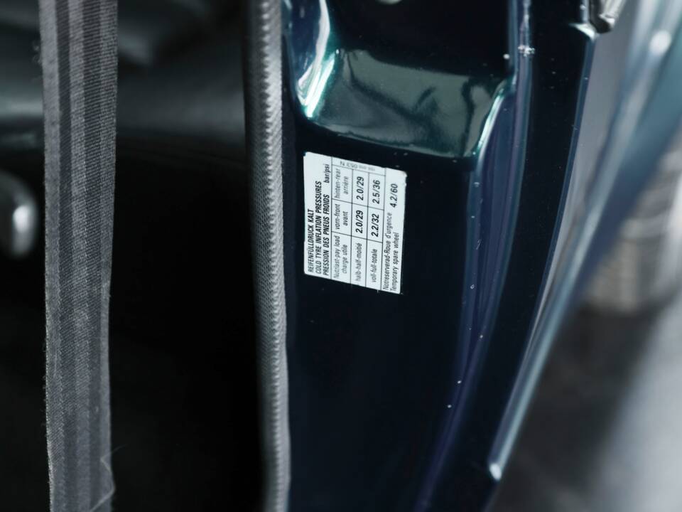Image 34/36 of Volkswagen Golf Mk I Convertible 1.8 (1993)