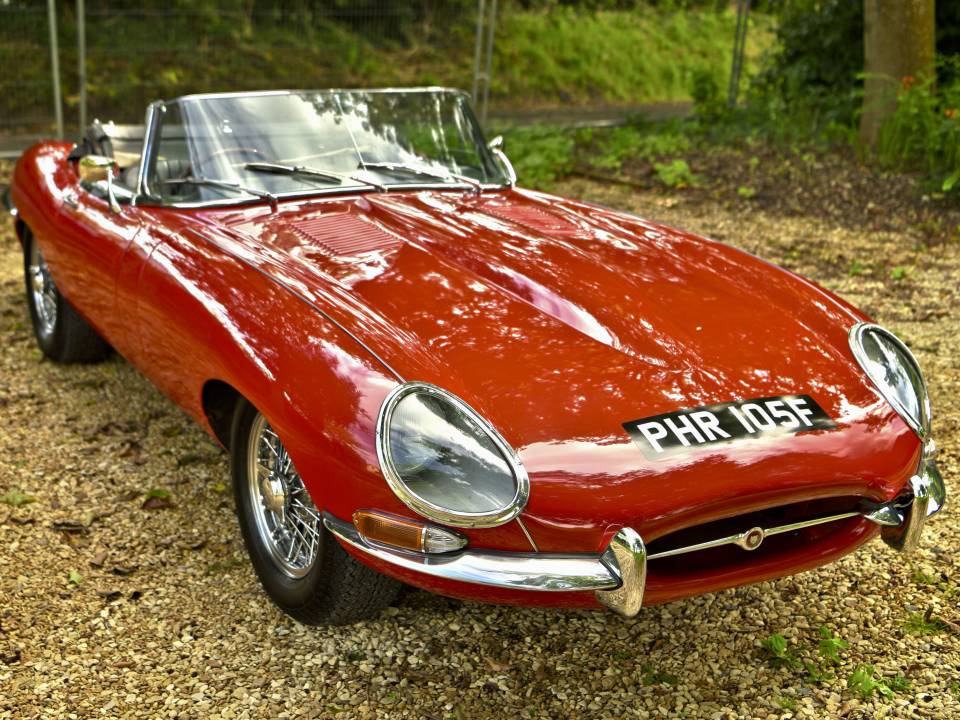 Immagine 7/50 di Jaguar E-Type (1968)
