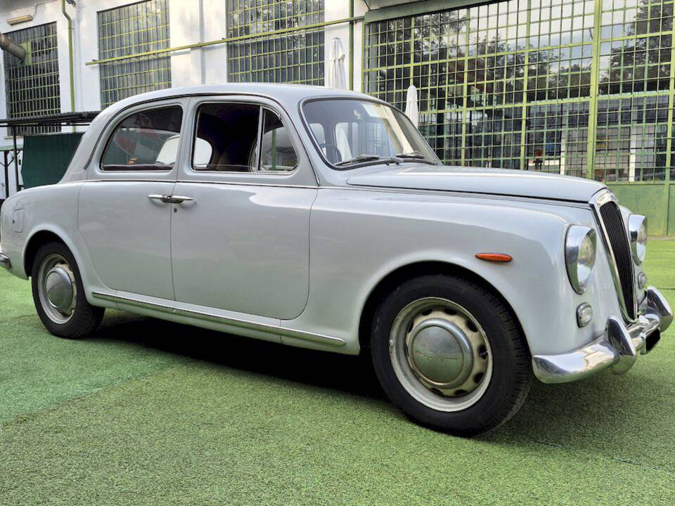 Image 9/53 of Lancia Appia C10 (1957)