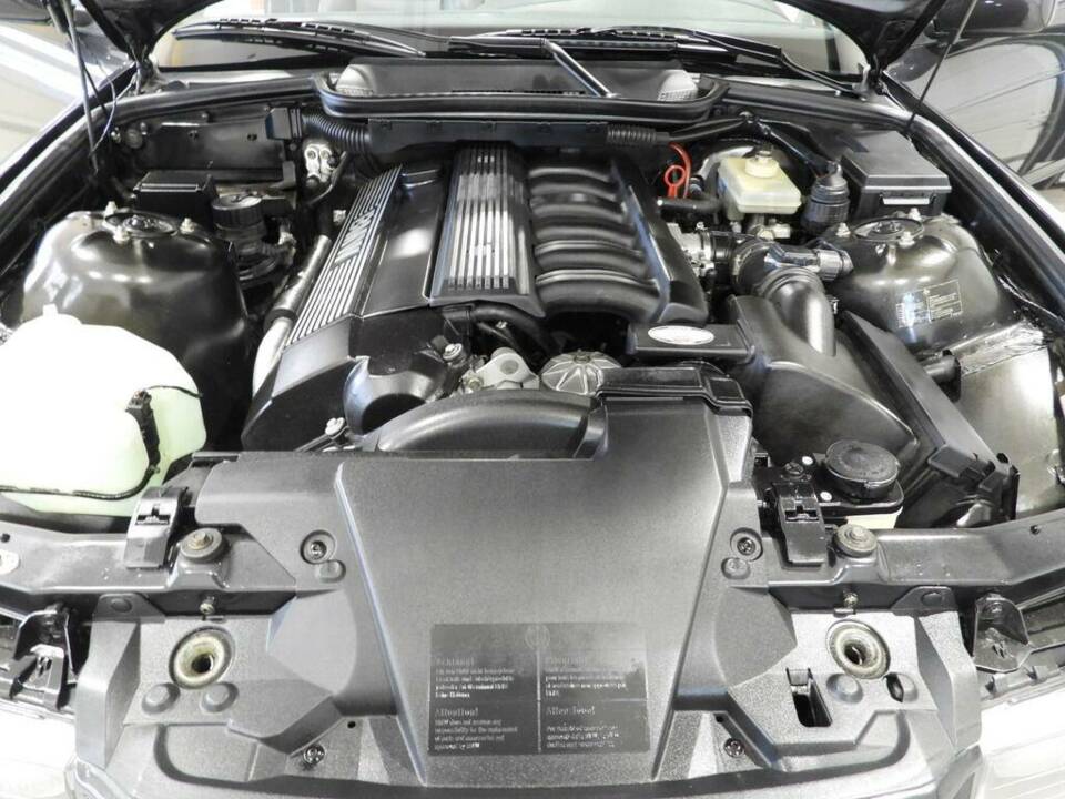 Afbeelding 6/10 van BMW 320i (1994)