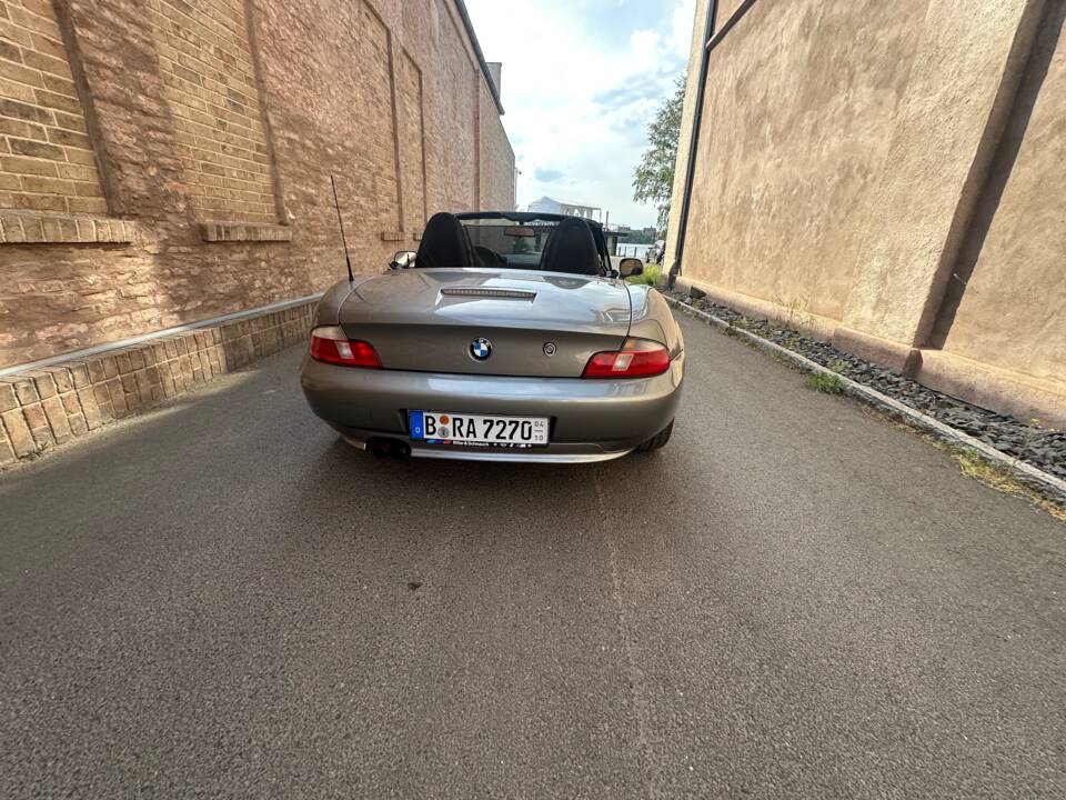 Bild 6/49 von BMW Z3 2.2i (2001)