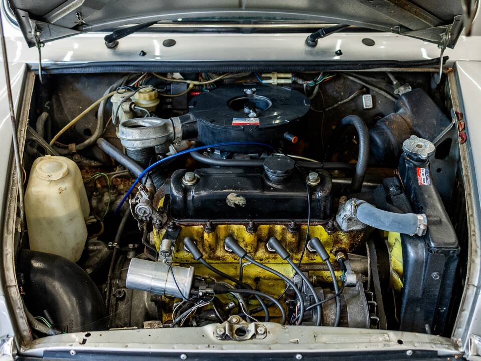 Image 5/43 of Austin Mini Mayfair Sport (1983)