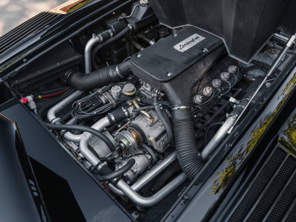Imagen 50/51 de Lamborghini Countach 25th Anniversary (1990)
